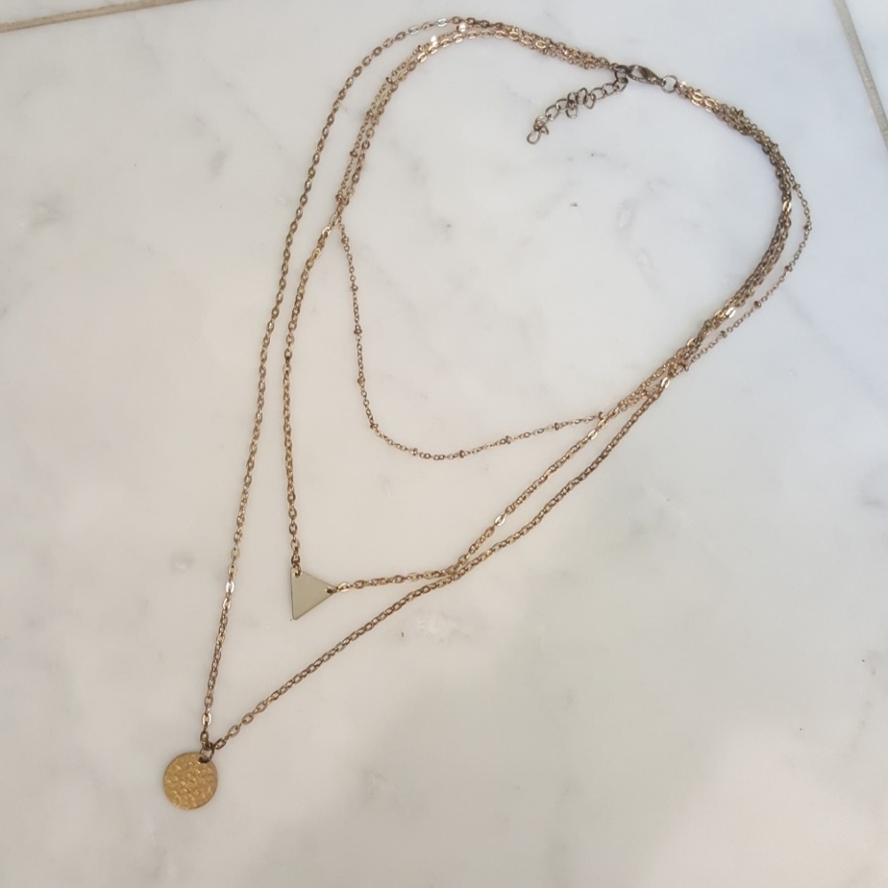 🎉🔥 Gold Layered Shape Necklace
